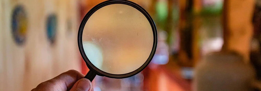 能不能用肉眼判断室内的灰尘情况呢？